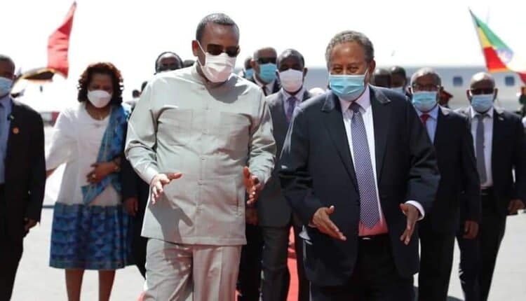 دبلوماسين في اديس يكشفون أسباب قطع حمدوك لزيارته التي قرر لها يومين