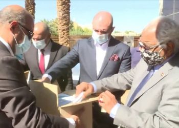 رئيس مفوضية السلام يتسلم 3 ألف نسخة من إتفاق جوبا لسلام السودان