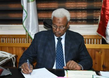 النائب العام : لا يمكن للنيابة الأداء بموجب لوائح وزارة العدل