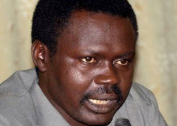 مناوي يكشف ويهاجم الحرية والتغيير  في حوار لإذاعة بلادي