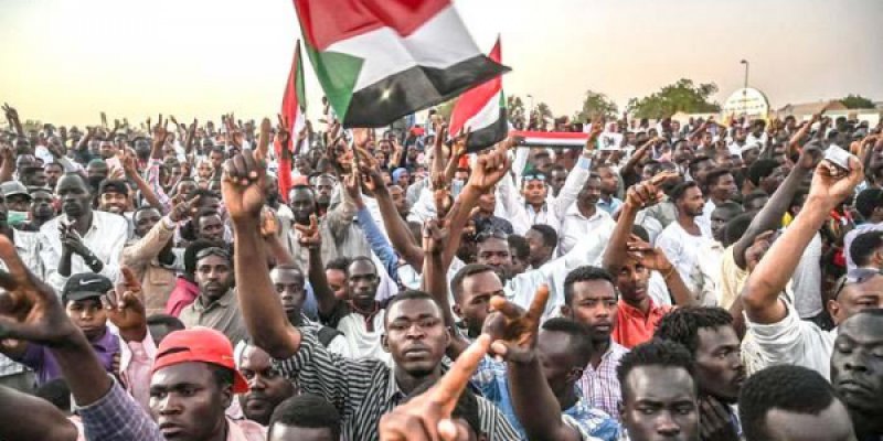 المبادرة الوطنية لدعم التحول الديمقراطي