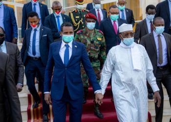 حميدتي يعود للبلاد بعد زيارة إلى تشاد ووزير الخارجية يكشف مخرجات الزيارة