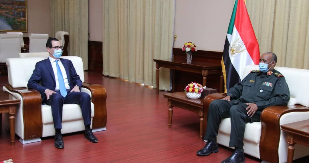 البرهان يلتقي وزير الخزانة الأمريكي ، ويؤكد حرص السودان على تطوير علاقاته الثنائية مع واشنطون