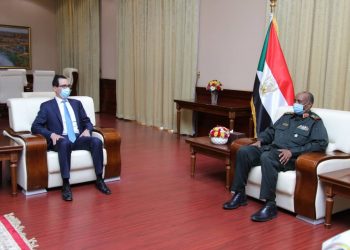 البرهان يلتقي وزير الخزانة الأمريكي ، ويؤكد حرص السودان على تطوير علاقاته الثنائية مع واشنطون