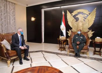 رئيس مجلس السيادة يلتقي نائب قائد القيادة العسكرية الأمريكية في أفريقيا (افريكوم)