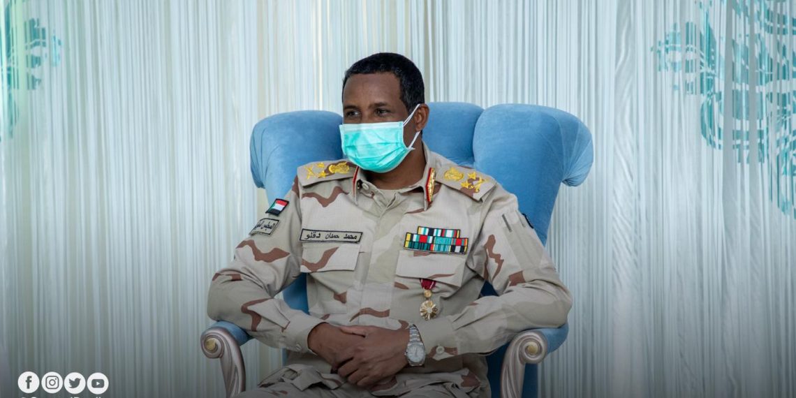 عاجل : حميدتي يجري مباحثات مع المدير التنفيذي لبرنامج الغذاء العالمي بالسودان