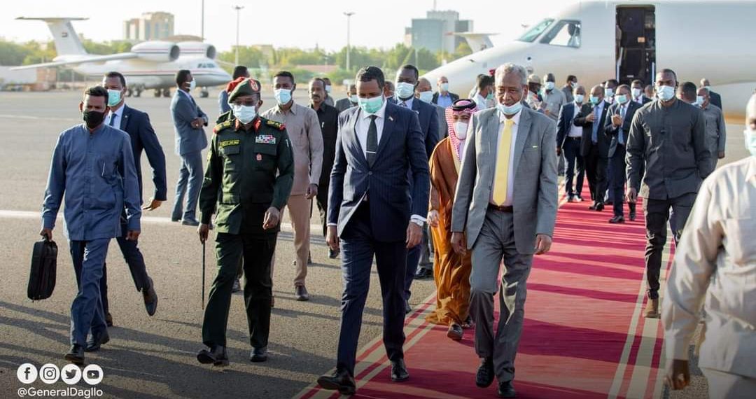 حميدتي يعود للبلاد بعد زيارة ناجحة ووزير الخارجية يكشف مخرجات الزيارة