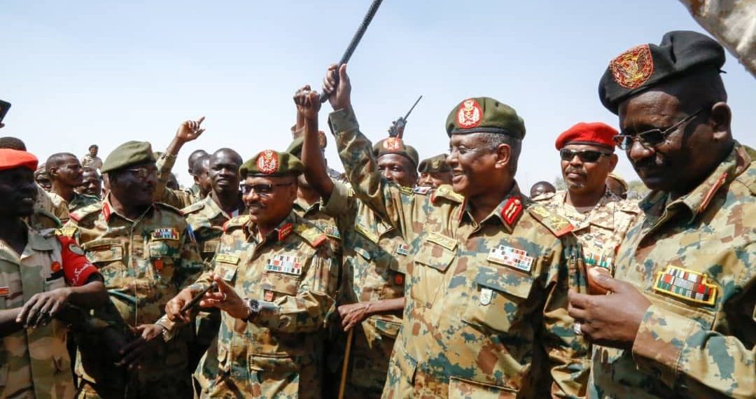 العطا : يشيد بدور القوات المسلحة المرابطة على حدود السودان الشرقية، ويؤكد انها مستمرة فى الزود عن حياض الوطن