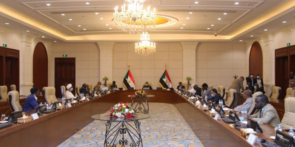 مجلس شركاء الفترة الانتقالية يشدد على ضرورة الاسراع في تعيين الولاة وتكوين المجلس التشريعي وعقد مؤتمر الحكم والادارة