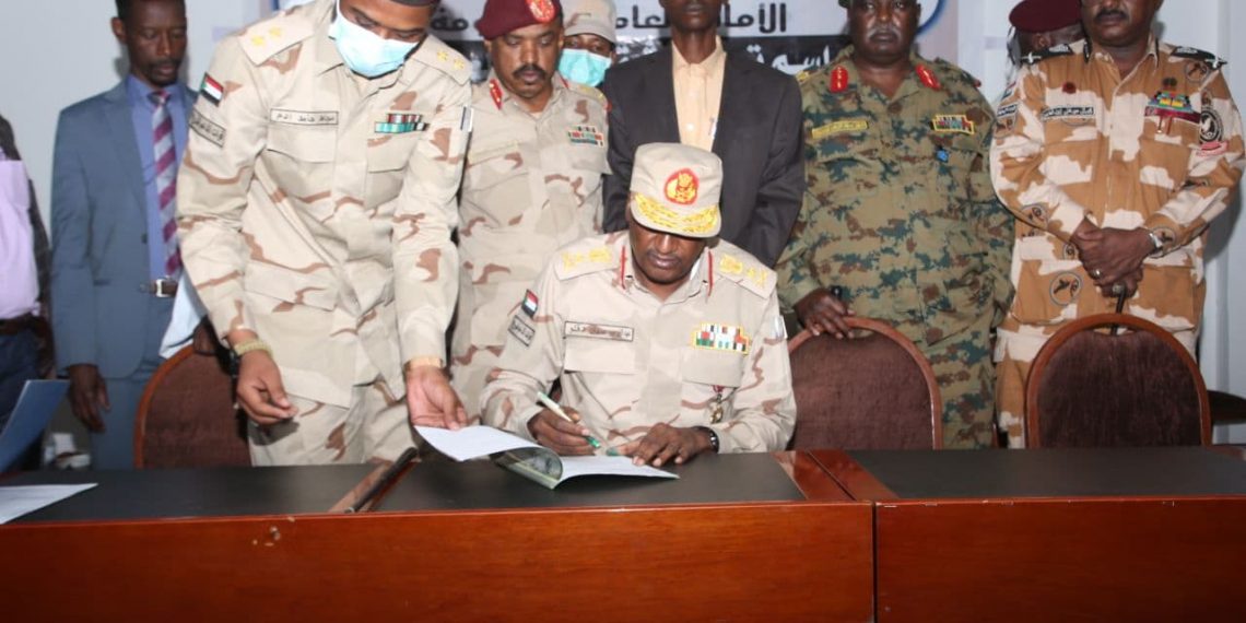 عبدالرحيم دقلو : يقود الأطراف المتنازعة إلى توقيع وثيقة وقف العدائيات بغرب دارفور