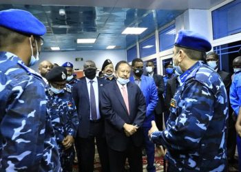 حمدوك : الشرطة تقوم بعمل ضخم للدولة والمجتمع غير معروف لرجل الشارع العادي