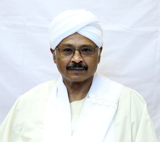 مبارك الفاضل : من أوكل لهم إزالة التمكين فاقدي الاهلية ويخربون الاقتصاد