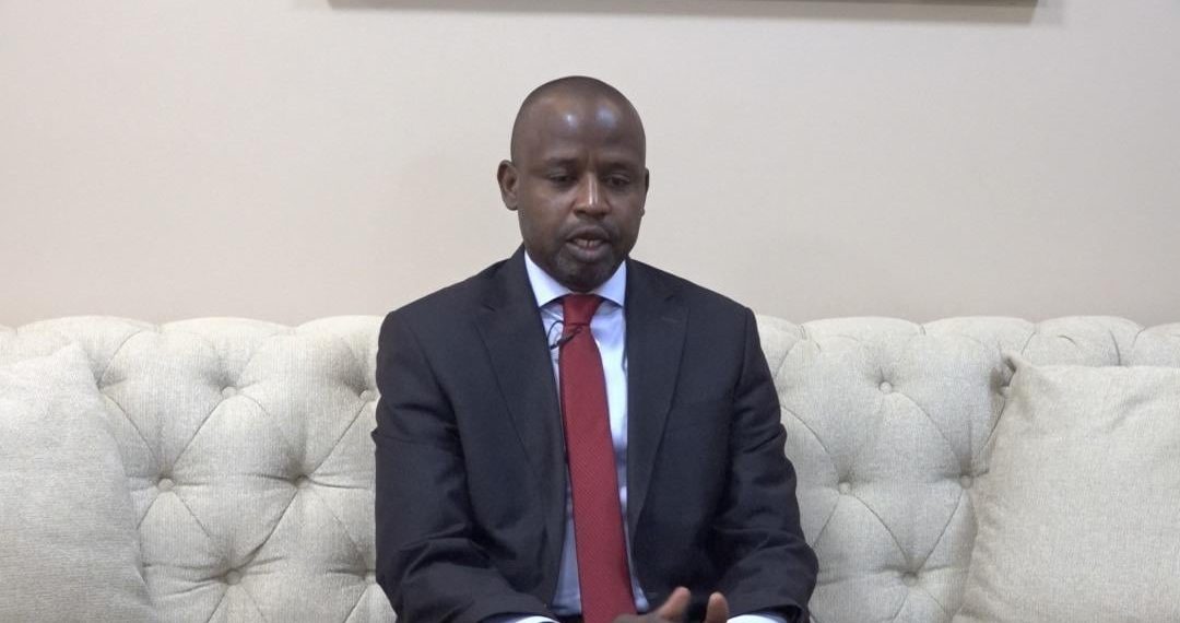 الهادي ادريس يشيد بدور وأهمية السكة حديد وينادي بتعويض كل المفصولين