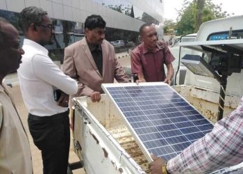 وزير الصناعة يؤكد إهتمامه بمشاريع المخترعين