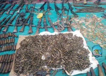 جهاز المخابرات يضبط عدداً من الأسلحة والذخائر بمنطقة “جبرة”