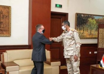 حميدتي يؤكد أهمية التنسيق والتعاون مع الولايات المتحدة في كافة المجالات