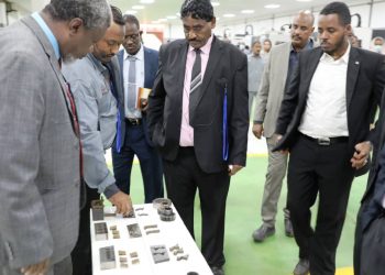 وزير الصناعة: منظومة الصناعات الدفاعية مدماك أساسي لبناء مستقبل الصناعة السودانية”.