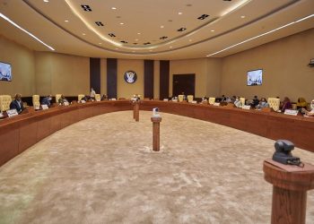 حمدوك يعقد مؤتمر صحفي للتنوير بنتائج الإجتماعات المغلقة