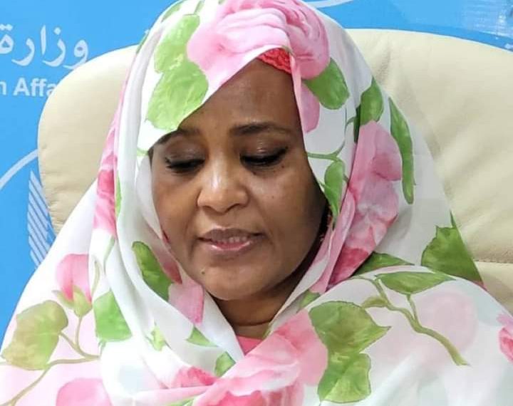 وزيرةالخارجية تغادر الي نيويورك