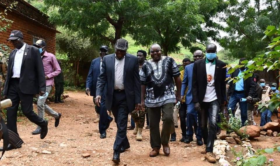 إعلان سياسي بين الحلو وعبد الواحد يقر العلمانية