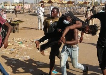 ⭕عااااجل مظاهرات  بالسوق العربي الان وإصابة شرطي وعدد من المتظاهرين