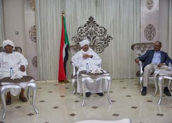 حمدوك يبحث مع وفد الحزب الشيوعي تحديات المرحلة الانتقالية