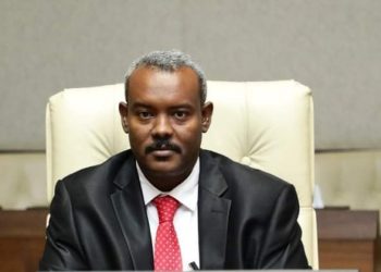 والي القضارف يترأس اجتماع اللجنة العليا لحل مشكلة المياه بالولاية