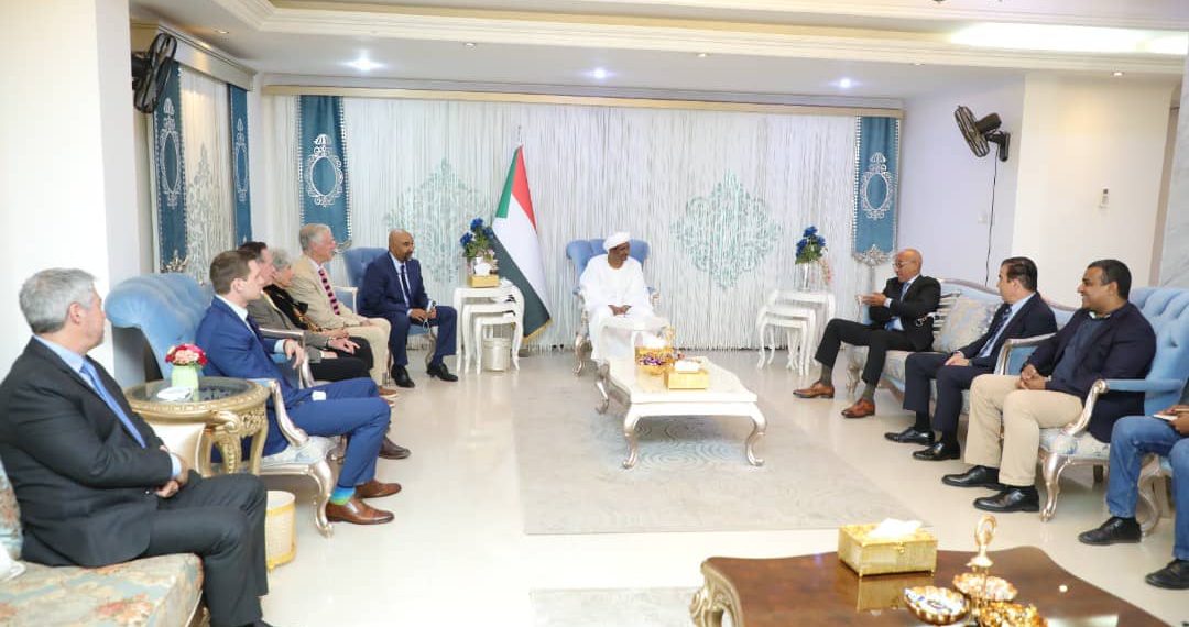 حميدتي يلتقي وفدا أمريكيا رفيع المستوى