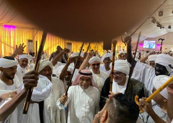 السفير السعودي يشارك الشيخ الصابونابي الأفراح في زواج كريمته