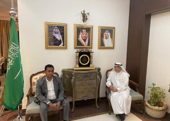 سفير خادم الحرمين الشريفين لدى السودان يلتقي رئيس مسار الشرق