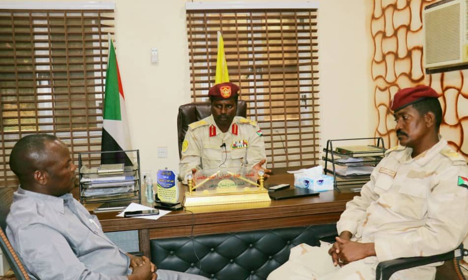 قيادات أهلية بشمال دارفور تشيد بدور الدعم السريع في تأمين القري وحماية المواطنين