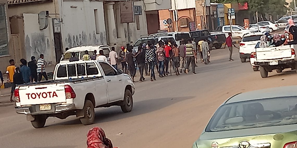 مجموعات تدعى ب (غاضبون) تعتدي على طلاب جامعة النيلين