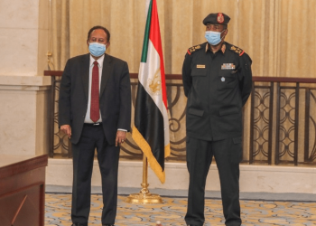 عاجل:لقاء بين البرهان وحمدوك