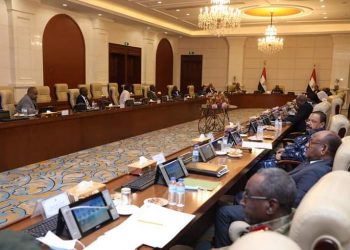 ⭕ برئاسة البرهان:          مجلس الأمن والدفاع يعقد جلسة طارئة ويناقش قضايا الحدود ومهددات حقول البترول ومناطق التعدين