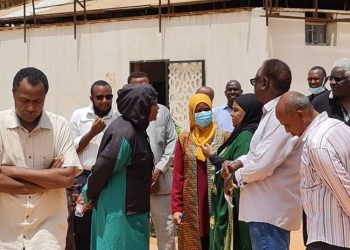 وزيرة الخارجية تقود حملة الإصحاح البيئي بمباني الوزارة