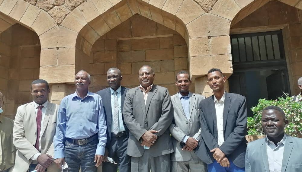 تمبور بجامعة النيلين: ثقتنا في الحكومة متوفرة لتنزيل السلام لأرض الواقع