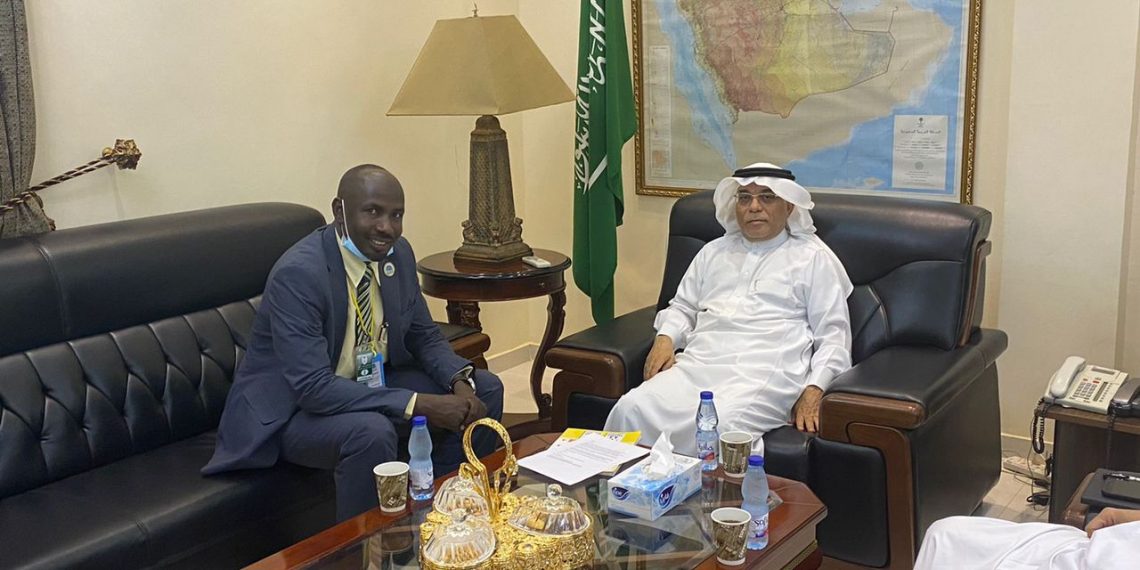 سفير خادم الحرمين الشريفين يستقبل رئيس منظمة الحلف للسلام والتنمية