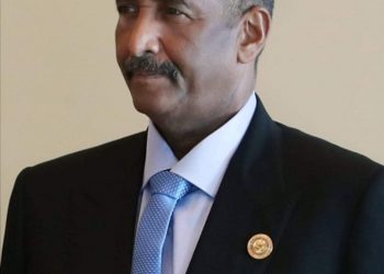 البرهان يطالب بتجاوز الخلافات وتوحيد الصف الوطني