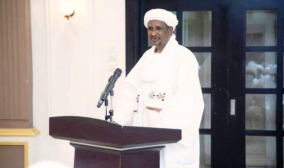 حميدتي يدعو الإدارات الأهلية لدعم ومساندة التوافق الوطني بالبلاد