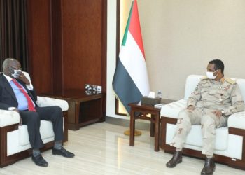 حميدتي يبحث مع مبعوث سلفاكير ترتيبات إعادةفتح المعابر بين البلدين