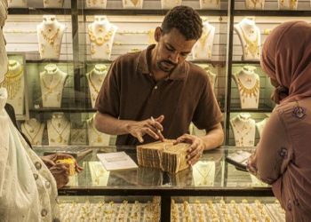 عقب ارتفاع أسعاره هجمه علي سوق الذهب