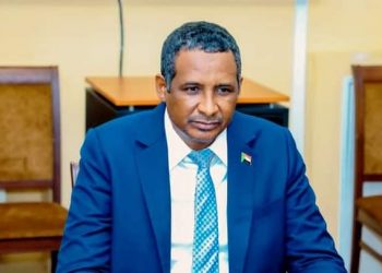 حميدتي يتعهد بتوفير المبالغ اللازمة لإجلاء السودانيين العالقين بأوكرانيا