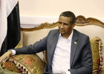 دقلو يوجه بإلغاء الرسوم القنصلية لطلاب المنح بجامعات الخارج ويتبرع بـ 100 ألف دولار لصندوق الجالية بـ #روسيا. #العربية_السودان