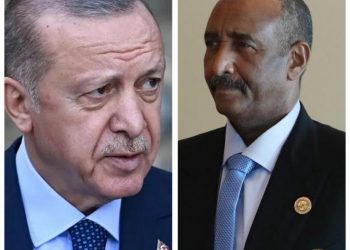 في إتصال هاتفي: البرهان يطمئن علي صحة أردوغان