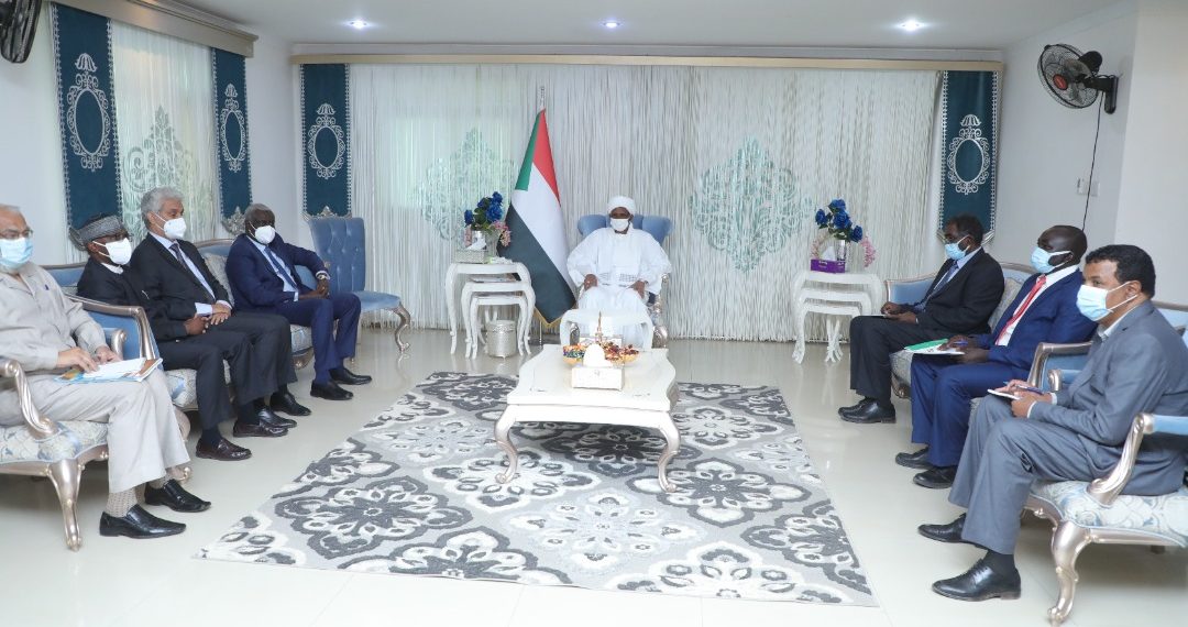 نائب رئيس مجلس السيادة يلتقي وفد مفوضية الاتحاد الأفريقي