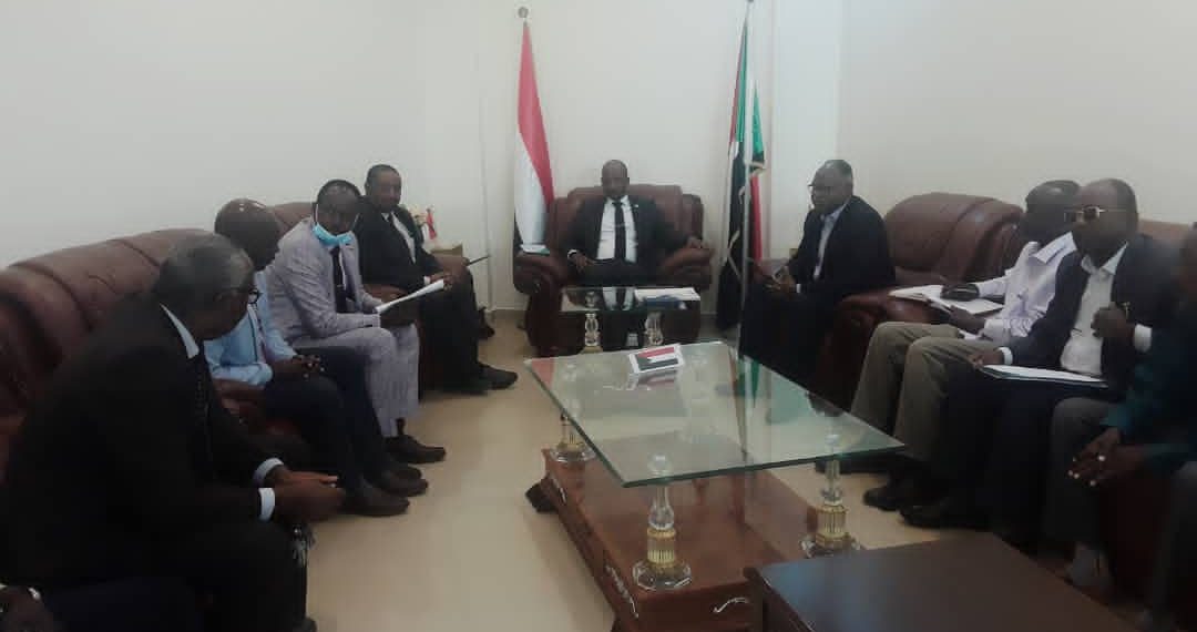 الثروة الحيوانية تتعهد بتأهيل مسلخ ومحجر نيالا