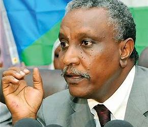 الحركة الشعبية تنفي عزلها لياسر عرمان