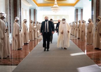 رئيس وزراء بريطانيا يزور الإمارات والسعودية