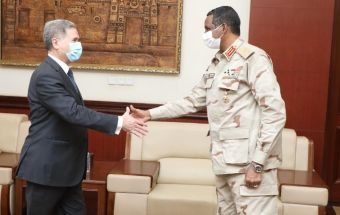 حميدتي : أيادينا ممدودة للجميع لتحقيق الوفاق الوطني