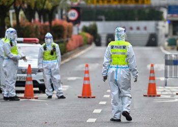 شنغهاي تفرض إغلاقًا لمدة أربعة أيام